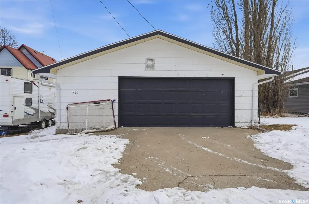 211 Martin Street Pangman SK S0C 2C0