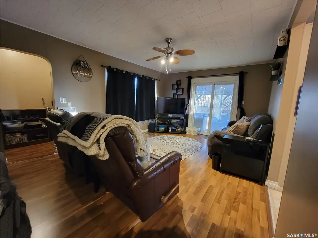 4812 Post Street Macklin SK S0L 2C0