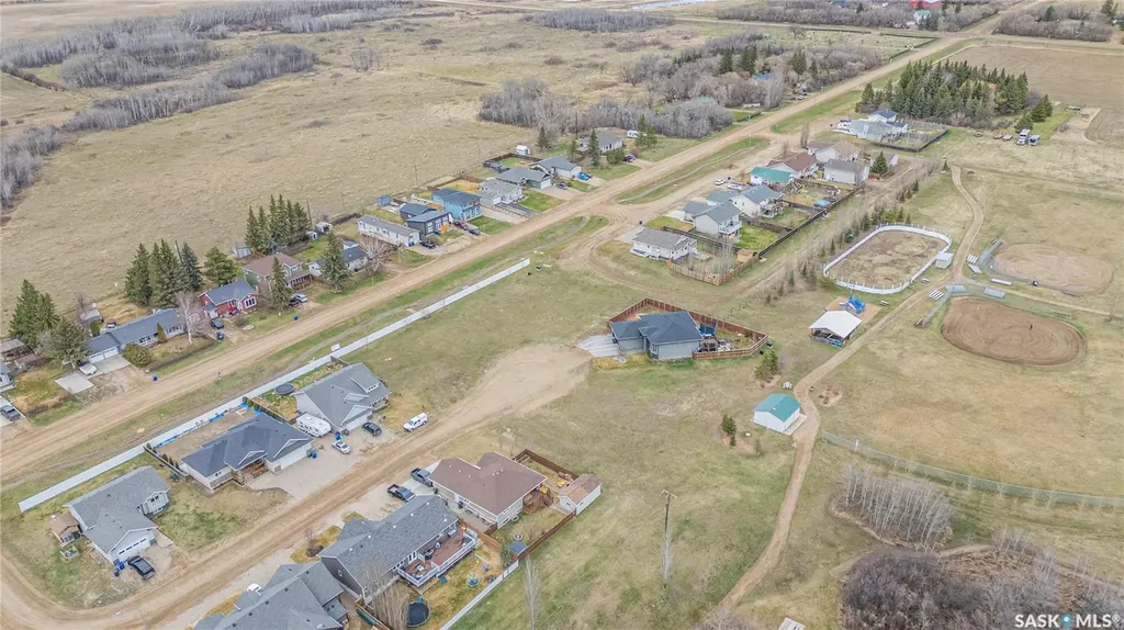 8 Derbowka Drive Borden SK S0K 0N0