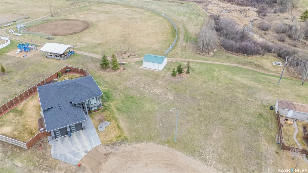 8 Derbowka Drive Borden SK S0K 0N0