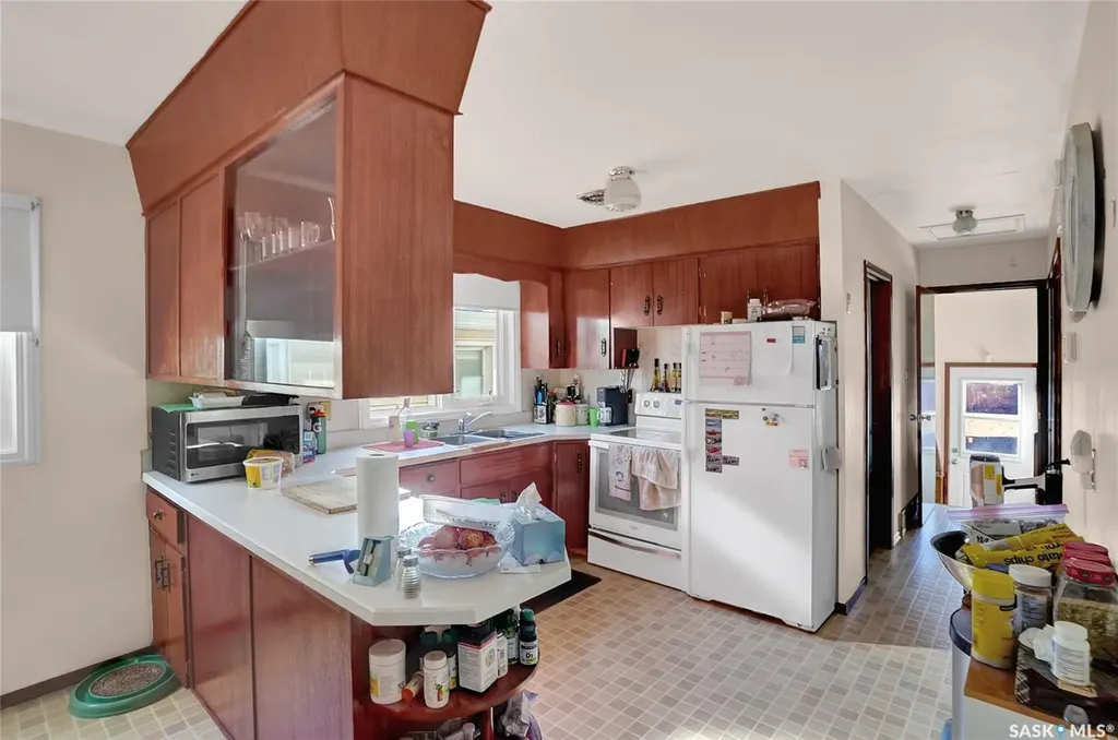 2160 Mcdonald Street Regina SK S4N 2Y7
