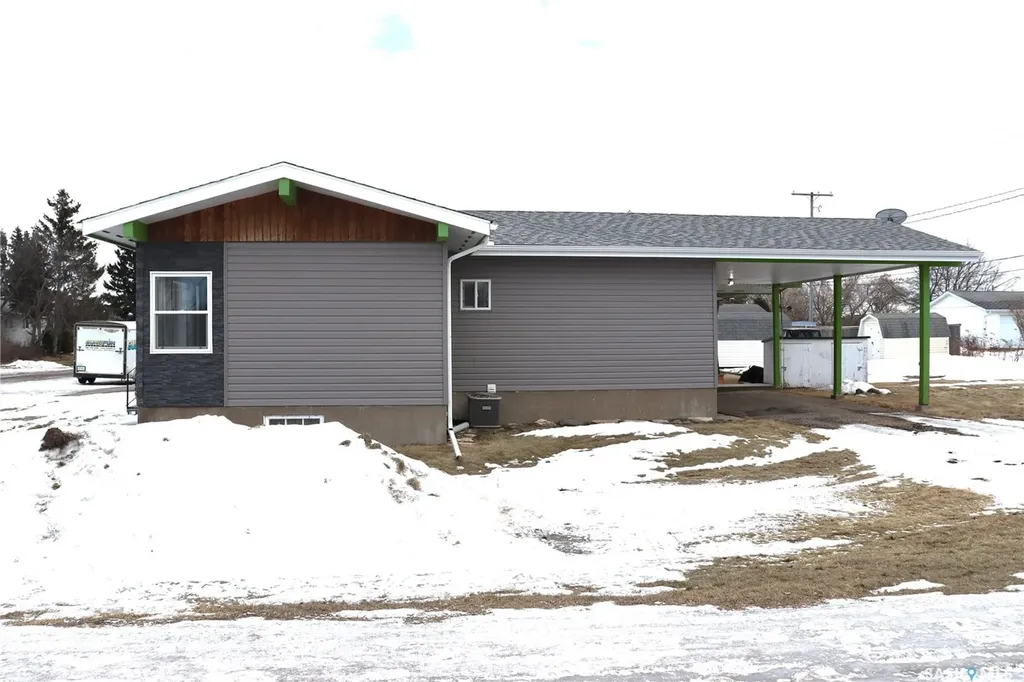 217 2nd Avenue E Debden SK S0J 0S0