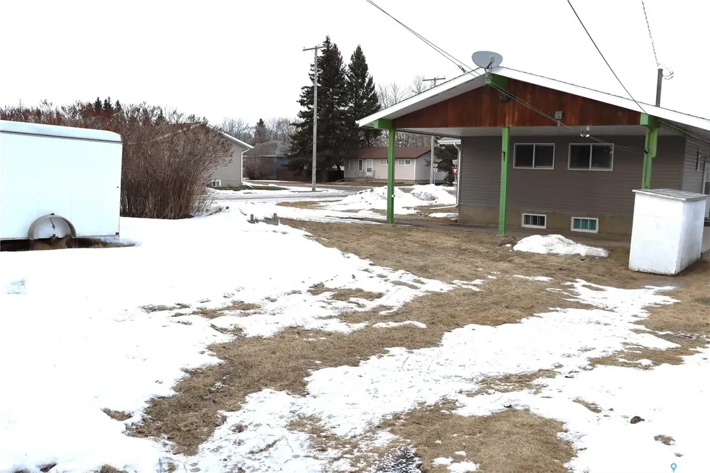 217 2nd Avenue E Debden SK S0J 0S0