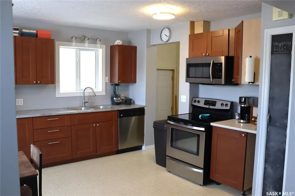 217 2nd Avenue E Debden SK S0J 0S0