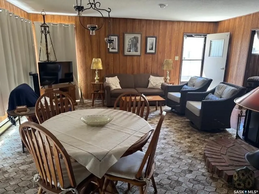 2108 Spruce Crescent Turtle View SK S0M 0Y0
