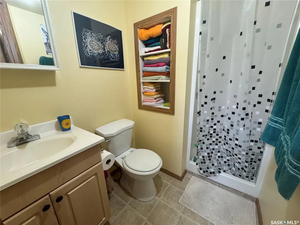 101 Doepker Avenue Annaheim SK S0K 0G0