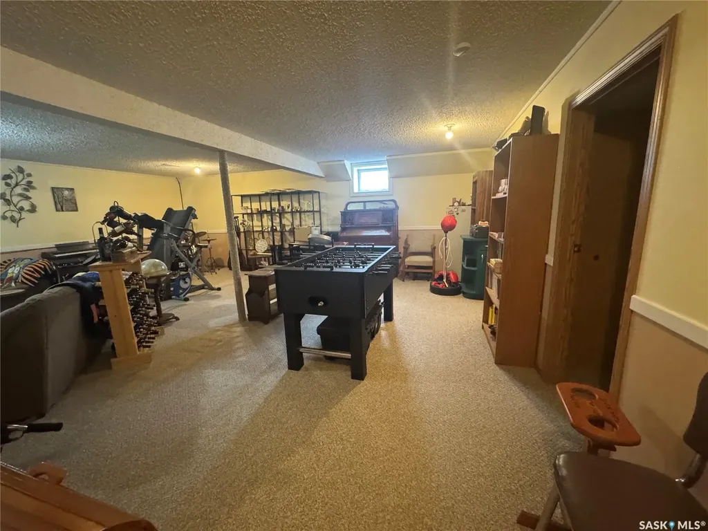 101 Doepker Avenue Annaheim SK S0K 0G0