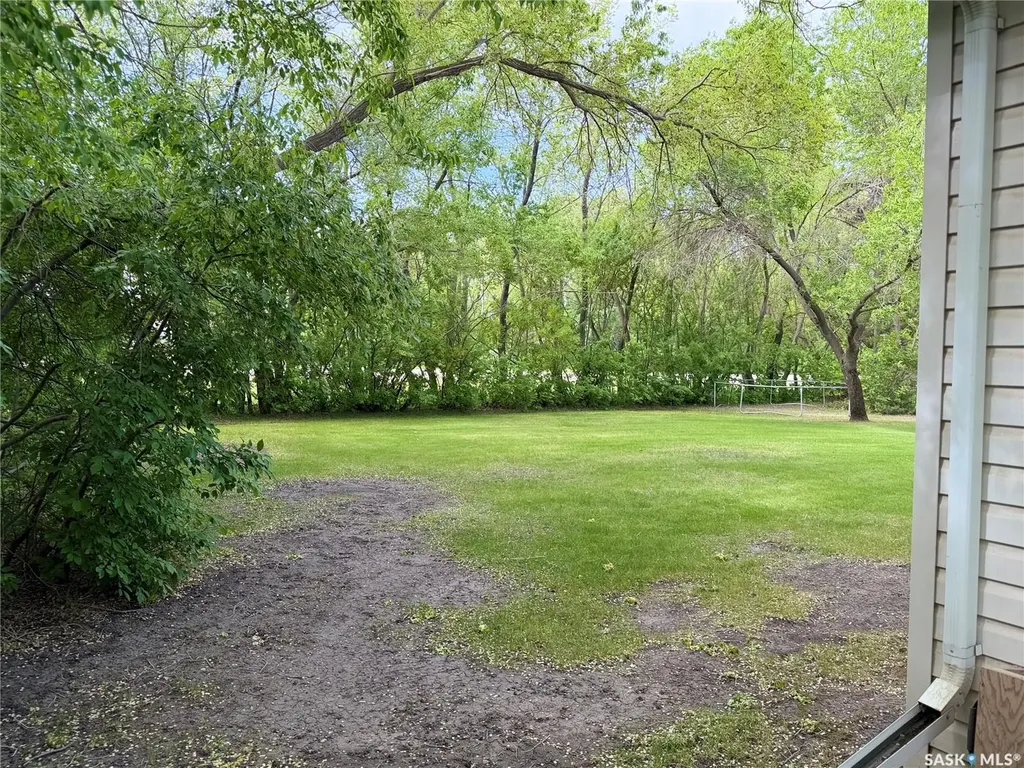 101 Doepker Avenue Annaheim SK S0K 0G0