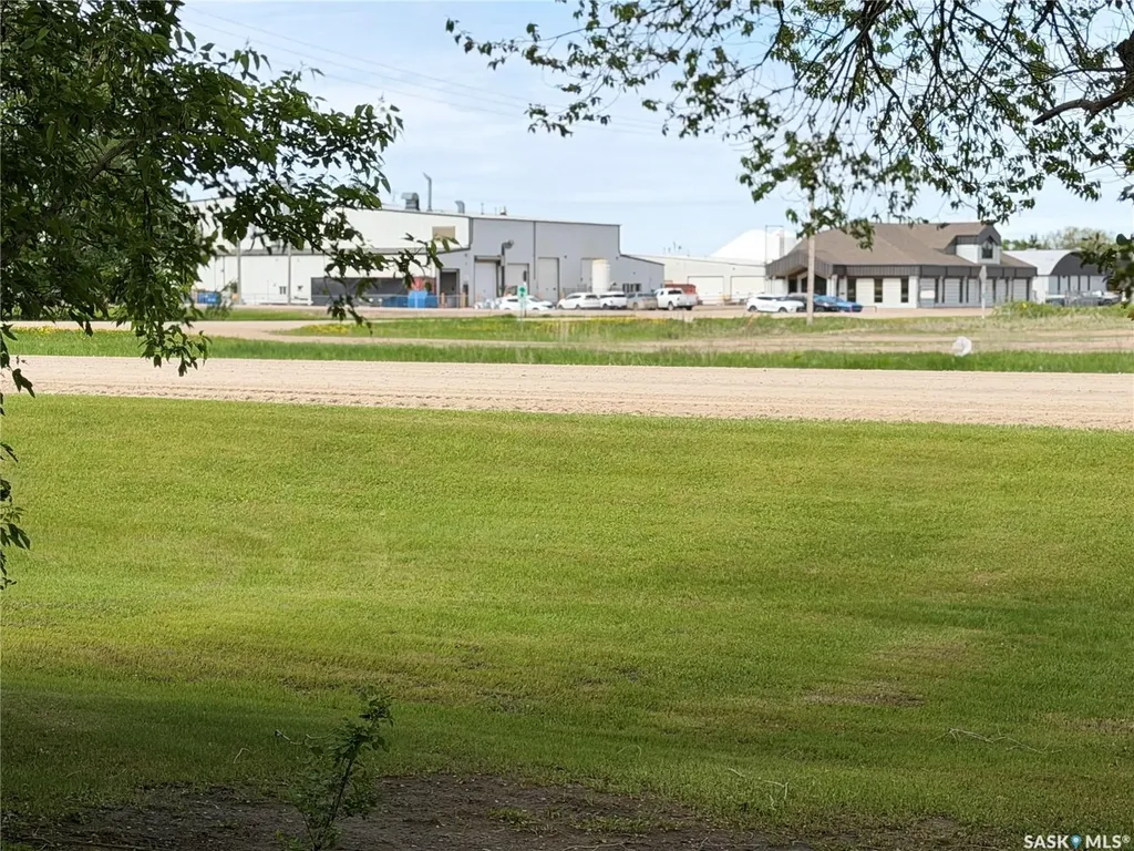 101 Doepker Avenue Annaheim SK S0K 0G0