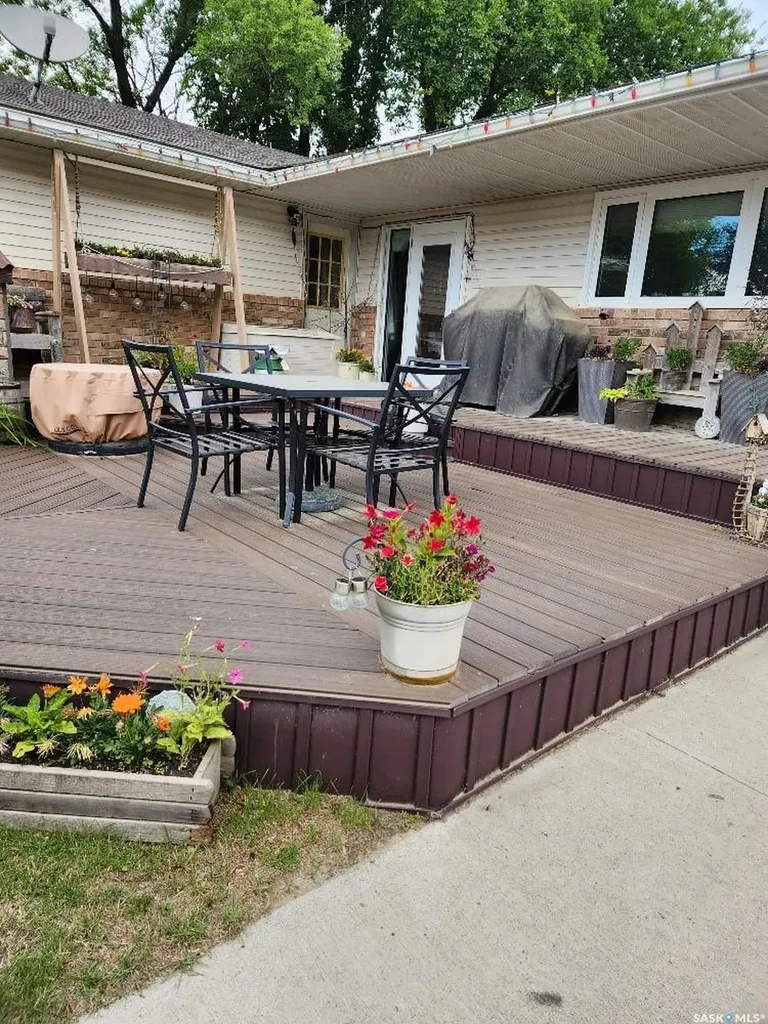 101 Doepker Avenue Annaheim SK S0K 0G0