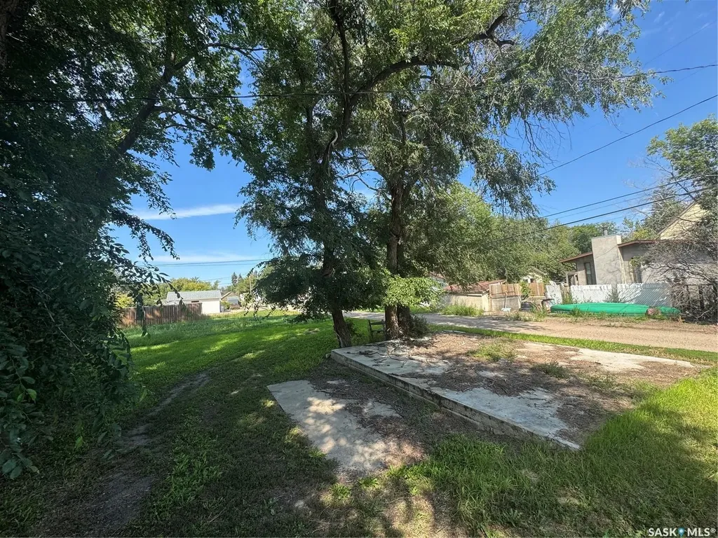 421 Mckenzie Street Outlook SK S0L 2N0