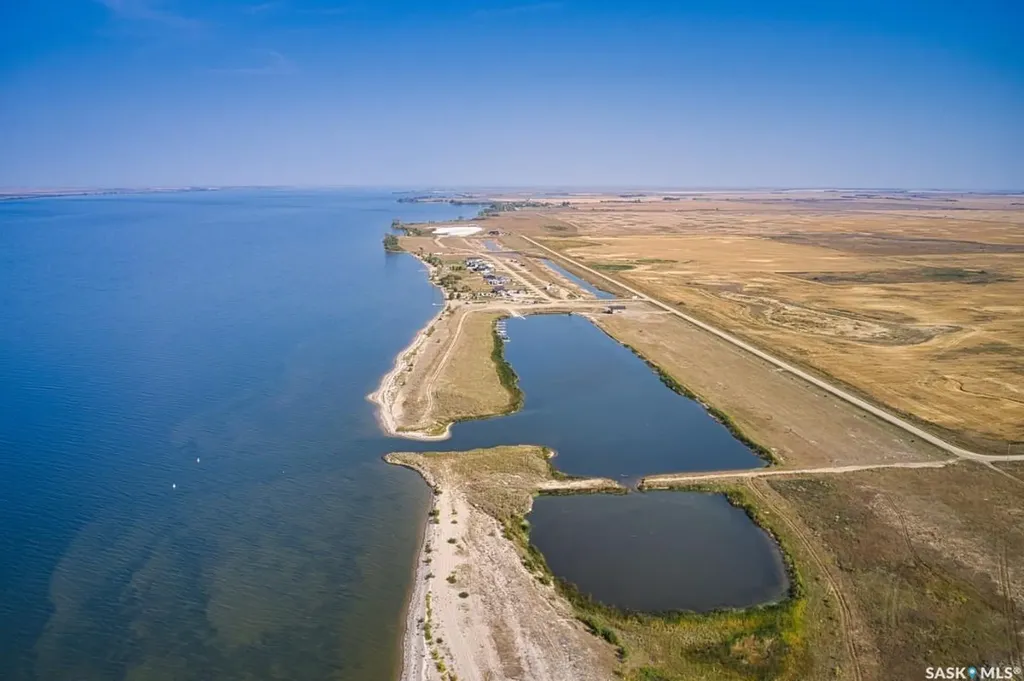 16 Sunset Acres Lane Last Mountain Lake East Side SK S0G 0Z0