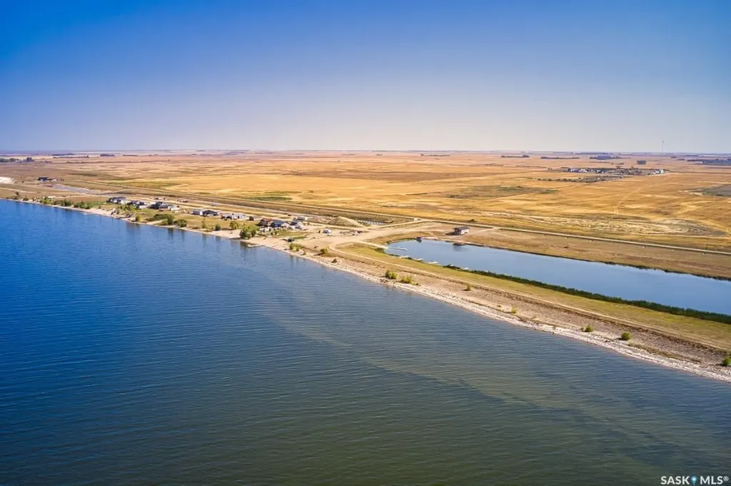 16 Sunset Acres Lane Last Mountain Lake East Side SK S0G 0Z0