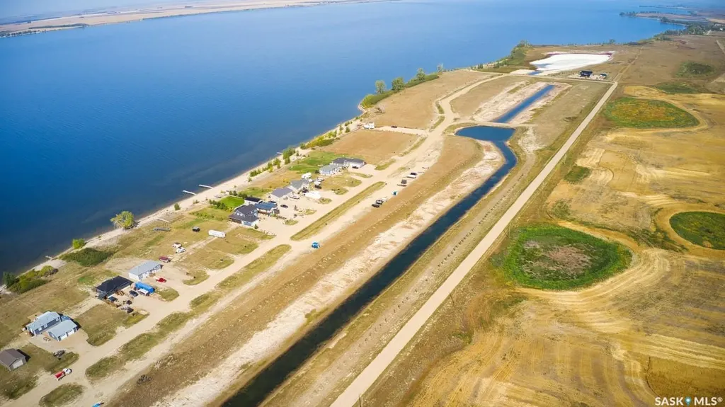 16 Sunset Acres Lane Last Mountain Lake East Side SK S0G 0Z0
