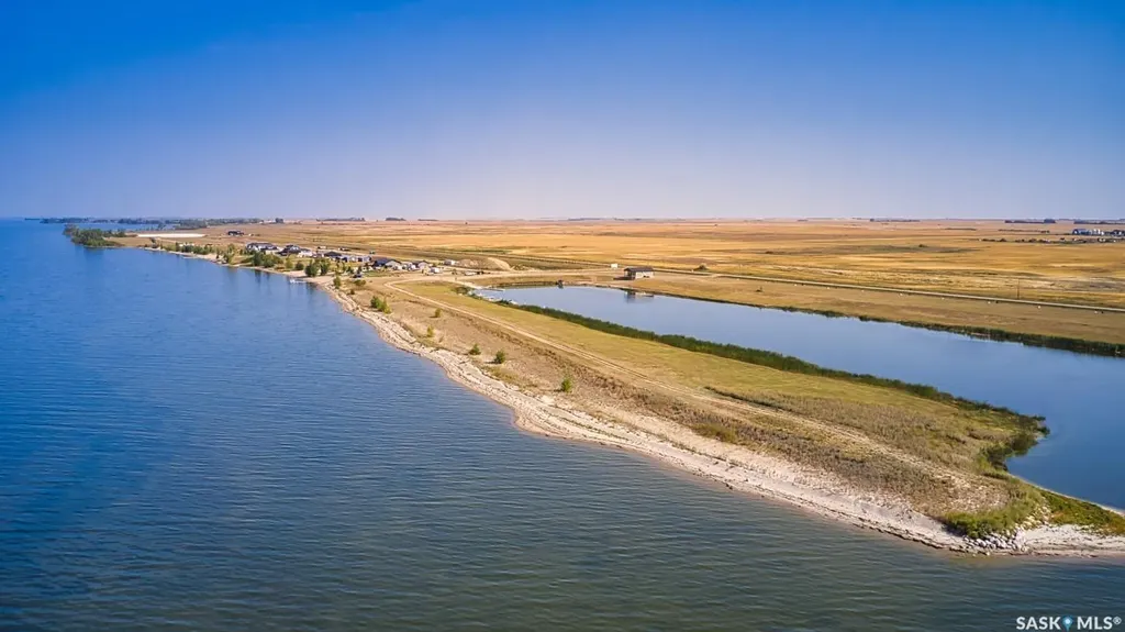 16 Sunset Acres Lane Last Mountain Lake East Side SK S0G 0Z0