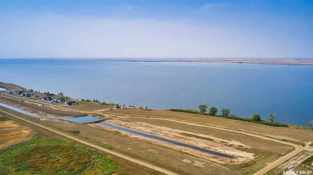 124 Sunset Acres Lane Last Mountain Lake East Side SK S0G 0Z0