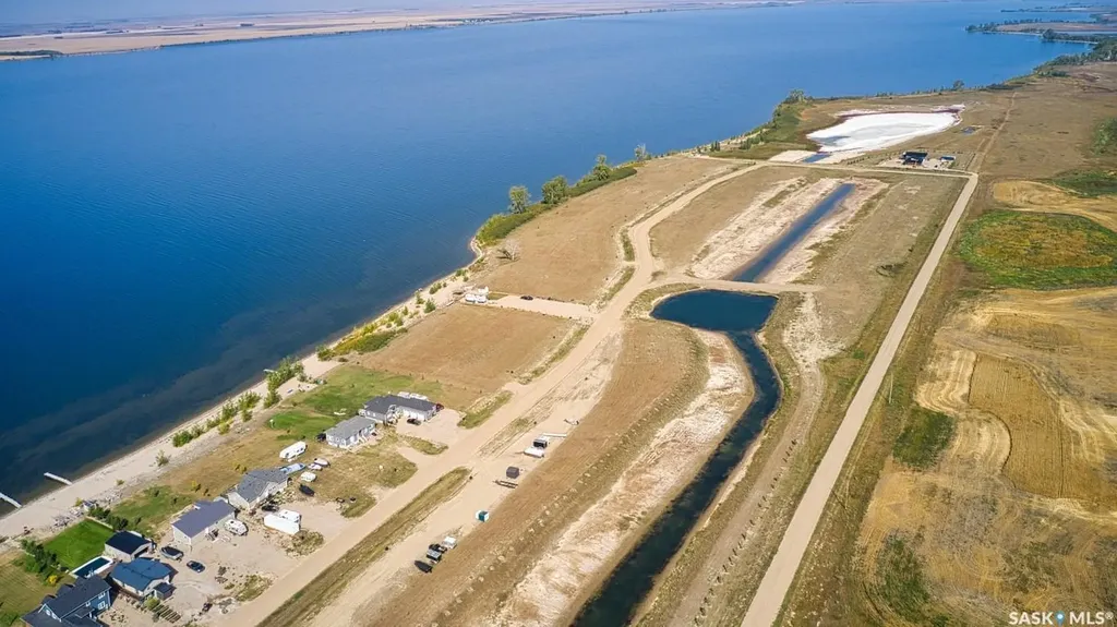 124 Sunset Acres Lane Last Mountain Lake East Side SK S0G 0Z0