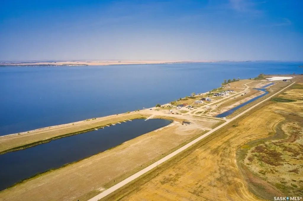 124 Sunset Acres Lane Last Mountain Lake East Side SK S0G 0Z0