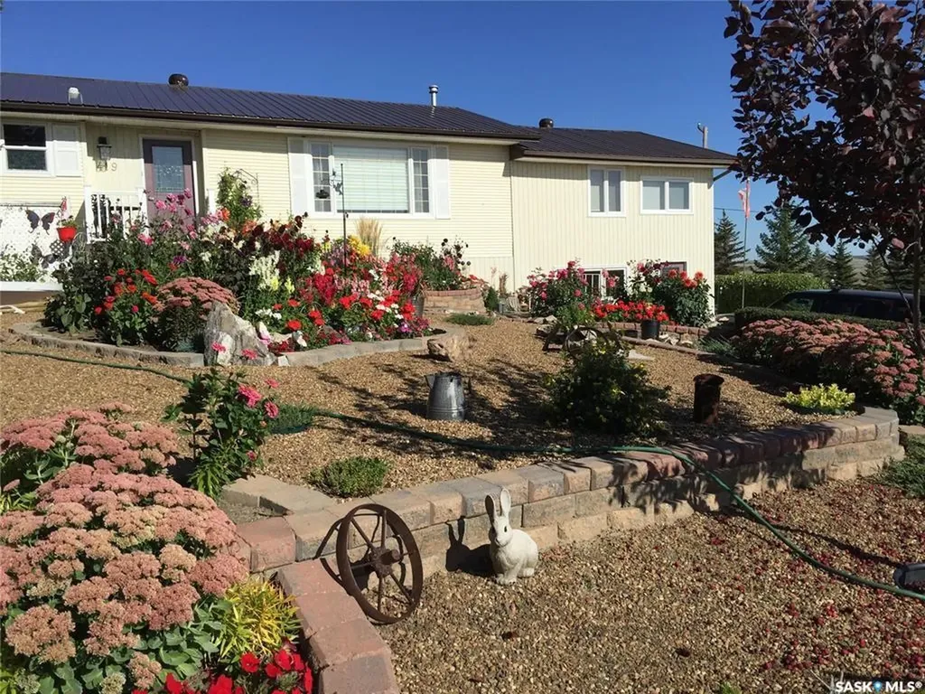 419 2nd Avenue S Rockglen SK S0H 3R0