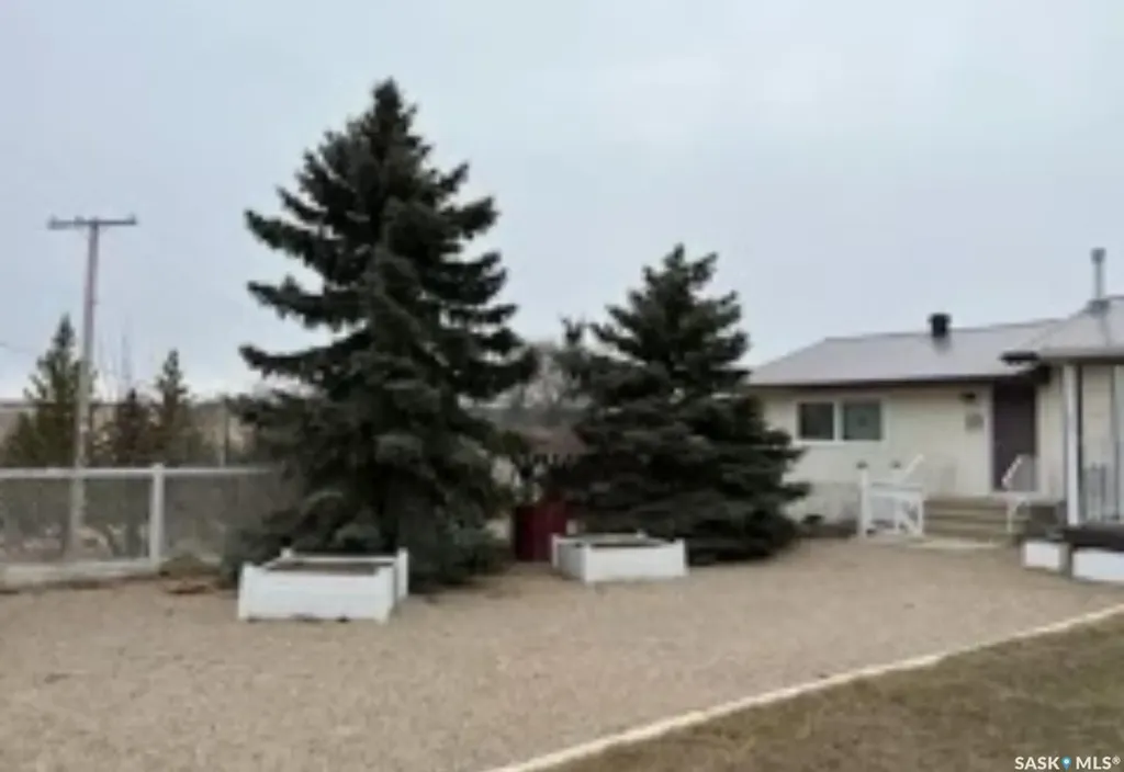 419 2nd Avenue S Rockglen SK S0H 3R0