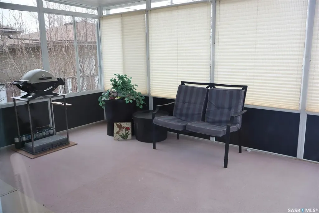 105 Magnan Street Gravelbourg SK S0H 1X0