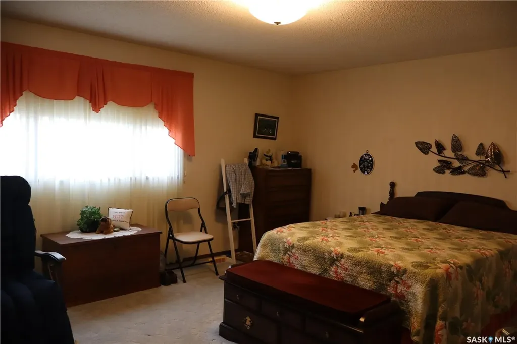 105 Magnan Street Gravelbourg SK S0H 1X0