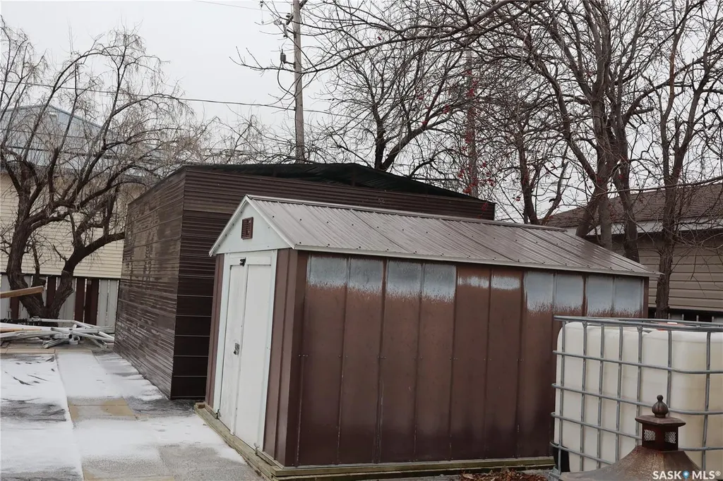 105 Magnan Street Gravelbourg SK S0H 1X0