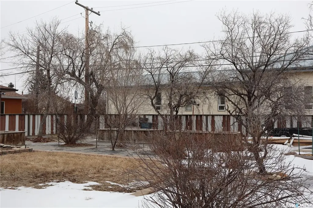 105 Magnan Street Gravelbourg SK S0H 1X0