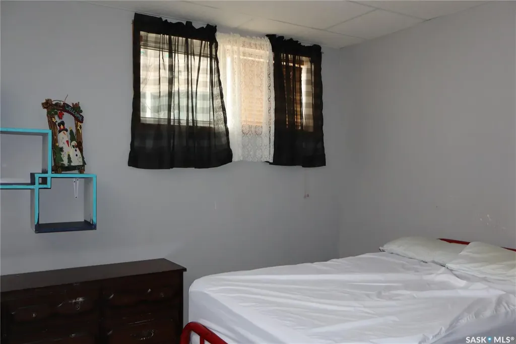 228 7th Avenue E Gravelbourg SK S0H 1X0