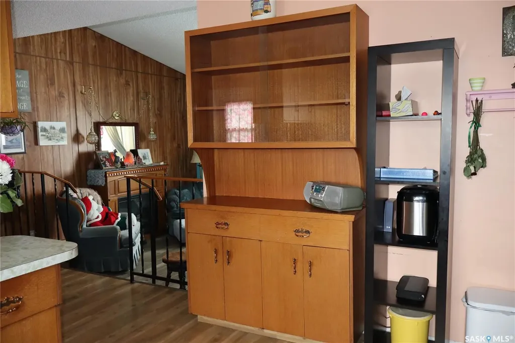 228 7th Avenue E Gravelbourg SK S0H 1X0