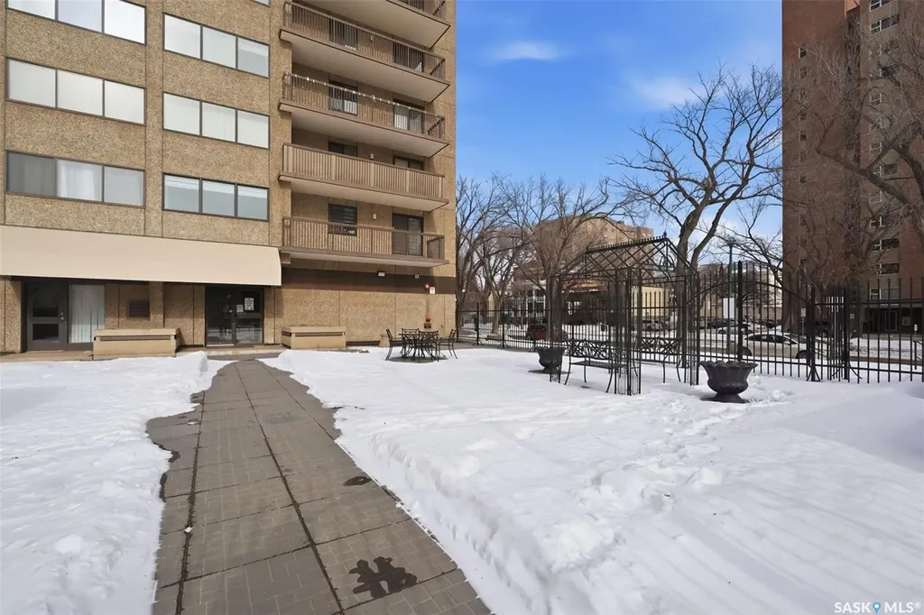 311 6th Avenue N Saskatoon SK S7K 7A9