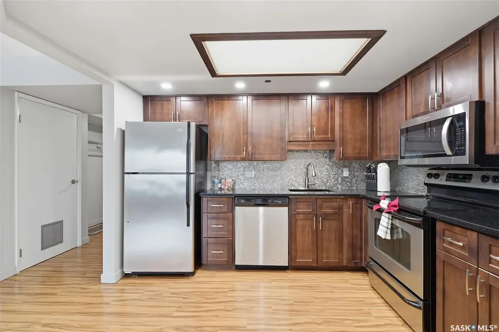 311 6th Avenue N Saskatoon SK S7K 7A9