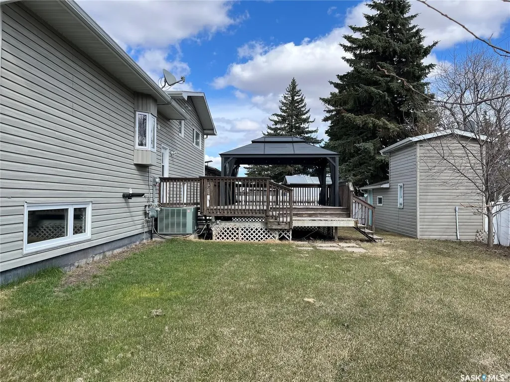 5 Souris Avenue Redvers SK S0C 2H0