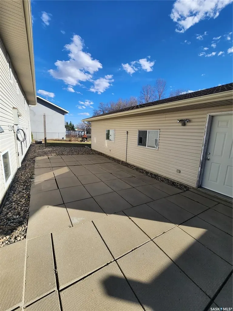 115 Carson Bay Lampman SK S0C 1N0