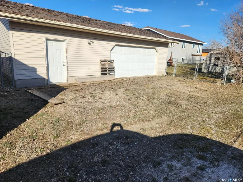115 Carson Bay Lampman SK S0C 1N0