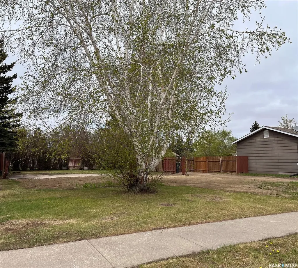 1008 1st Street E Nipawin SK S0E 1E0