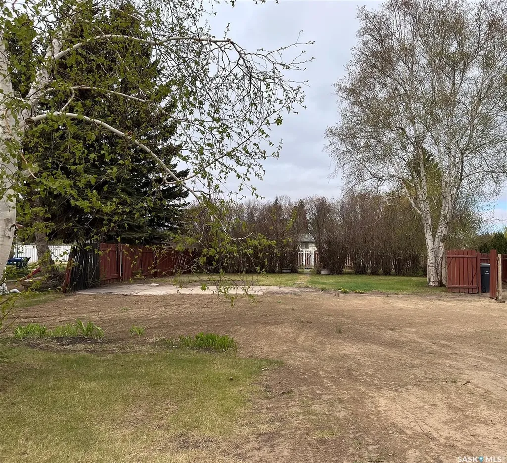 1008 1st Street E Nipawin SK S0E 1E0