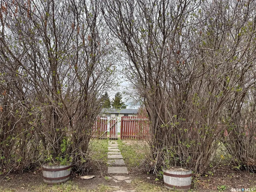 1008 1st Street E Nipawin SK S0E 1E0
