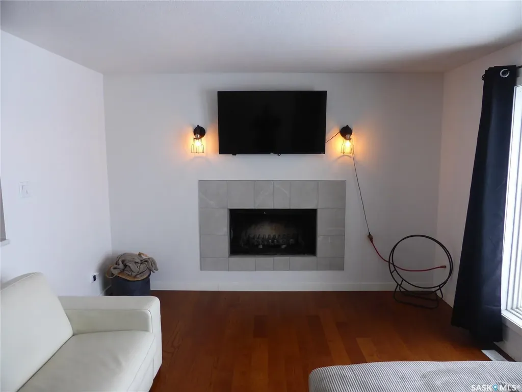 437 4th Avenue E St. Walburg SK S0M 2T0