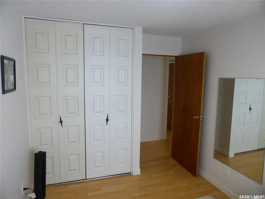 437 4th Avenue E St. Walburg SK S0M 2T0