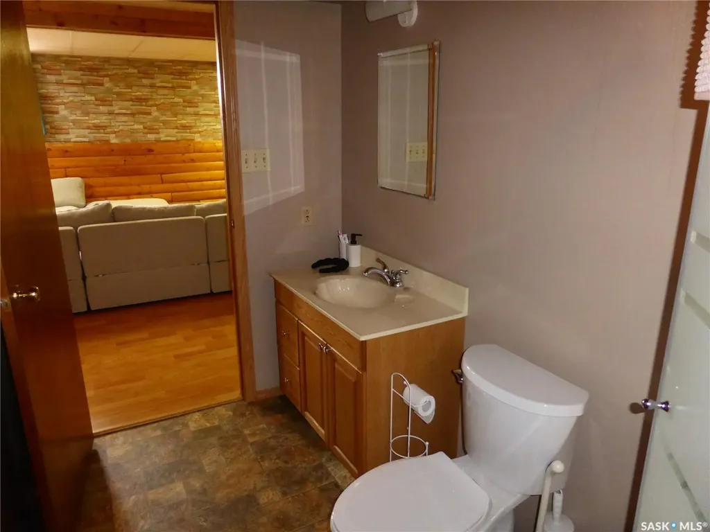 437 4th Avenue E St. Walburg SK S0M 2T0