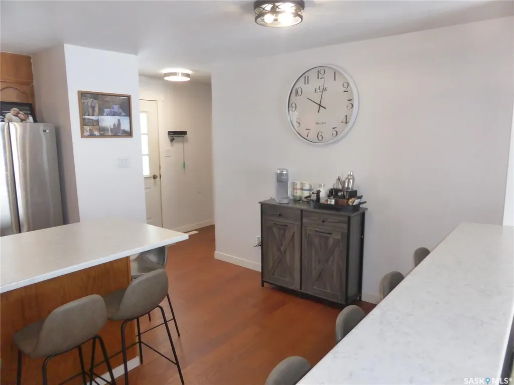 437 4th Avenue E St. Walburg SK S0M 2T0