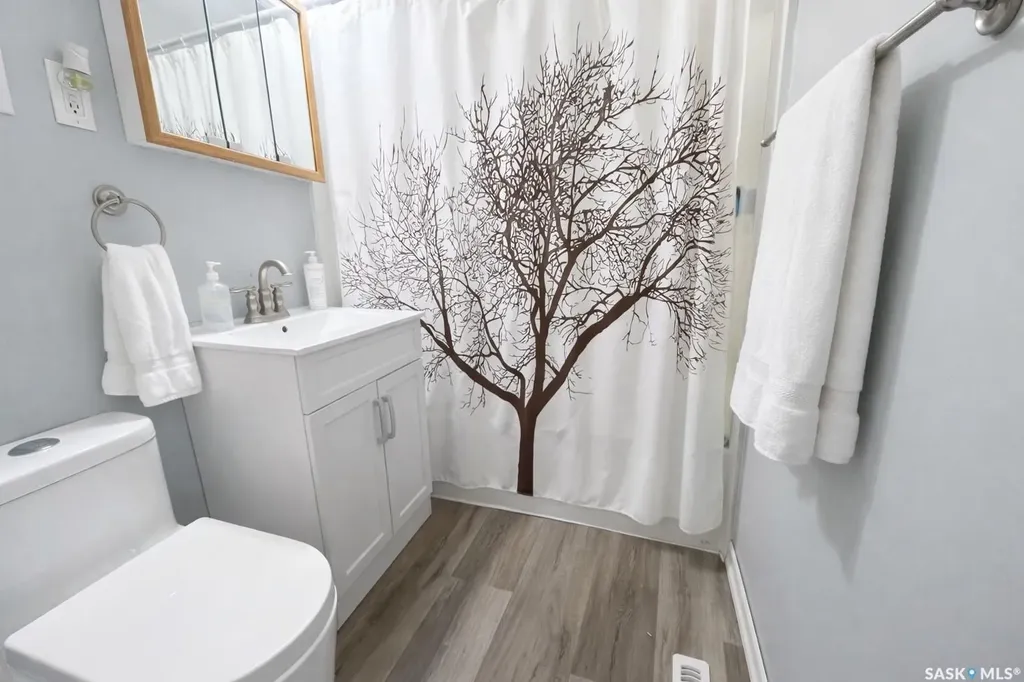 1600 Chaplin Street E Swift Current SK S9H 1K8