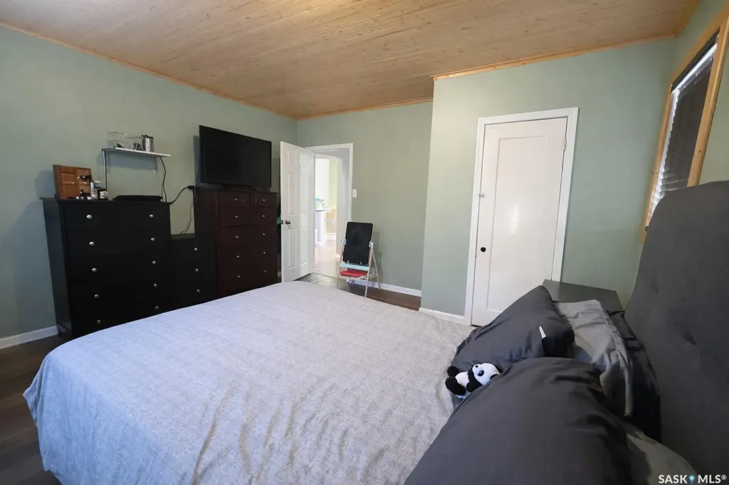 1600 Chaplin Street E Swift Current SK S9H 1K8