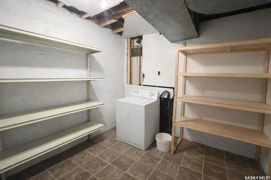 1600 Chaplin Street E Swift Current SK S9H 1K8