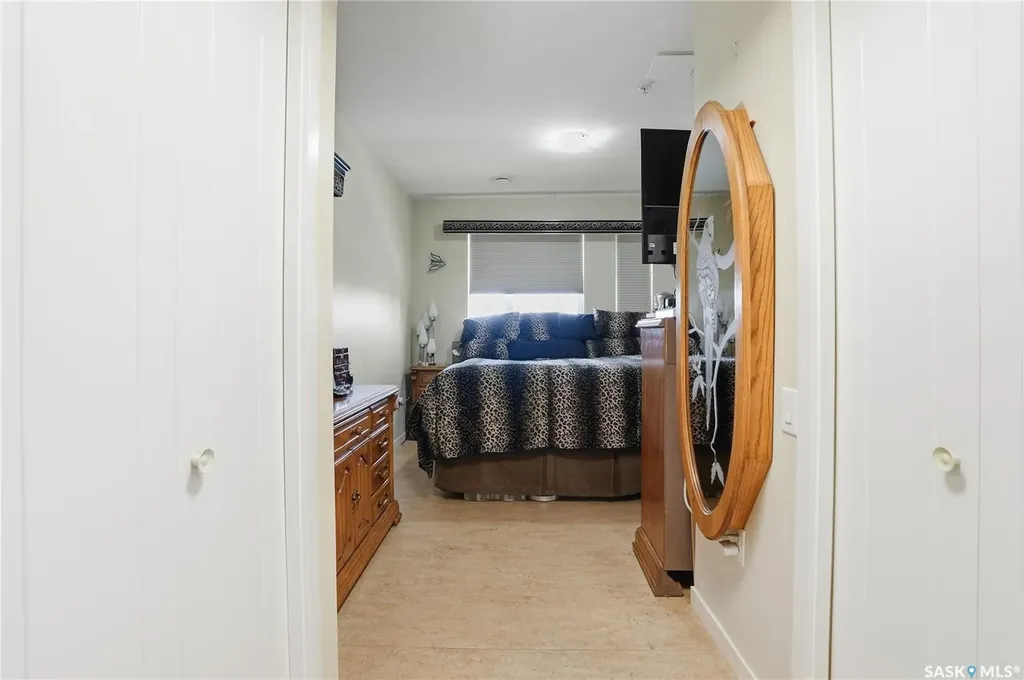 530 J Avenue S Saskatoon SK S7M 2A8