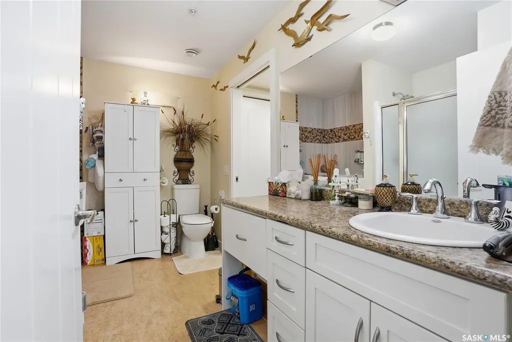 530 J Avenue S Saskatoon SK S7M 2A8