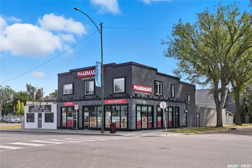 839 20th Street W Saskatoon SK S7M 1Y2