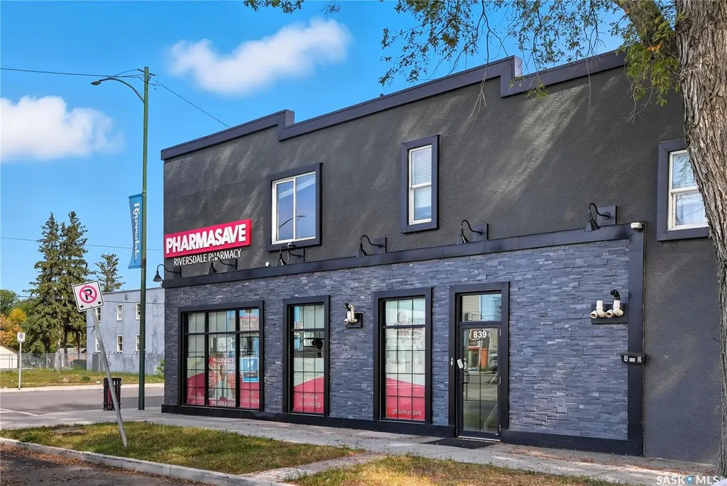 839 20th Street W Saskatoon SK S7M 1Y2