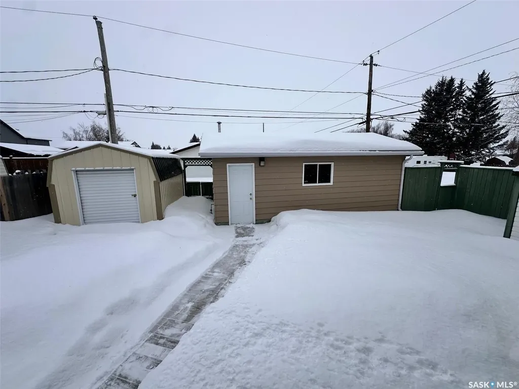 600 Memorial Drive E Spiritwood SK S0J 2M0
